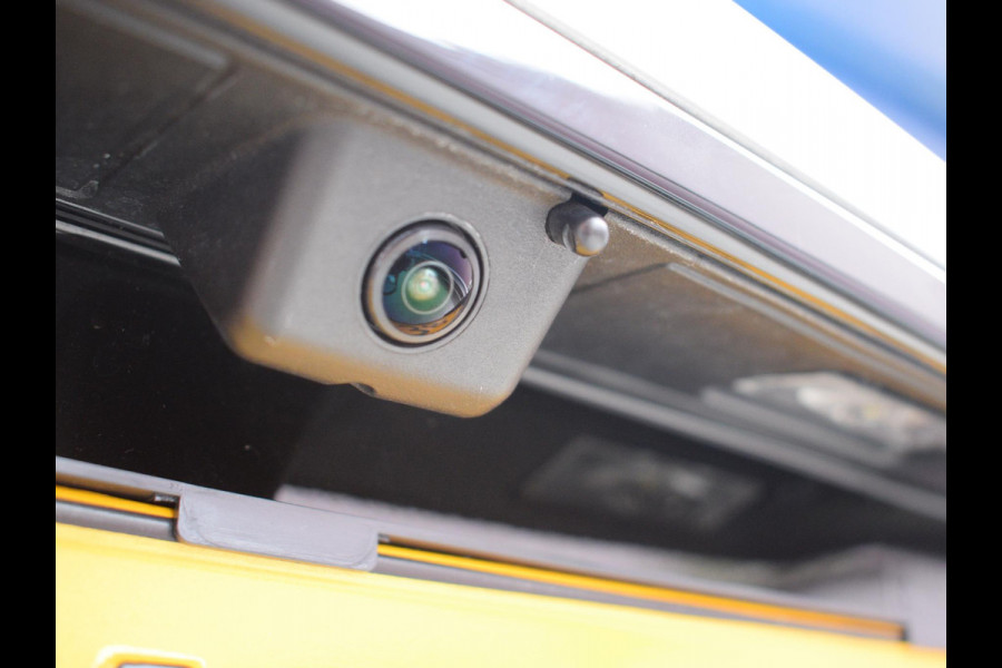 Peugeot E-5008 GT 73 kWh 360 CAMERA MET SENSOREN | NAVI & CARPLAY | STOEL- & STUURVERWARMING |