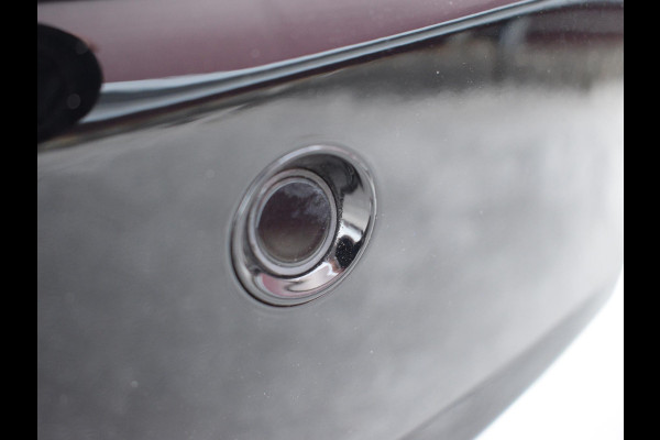 Peugeot E-5008 GT 73 kWh 360 CAMERA MET SENSOREN | NAVI & CARPLAY | STOEL- & STUURVERWARMING |