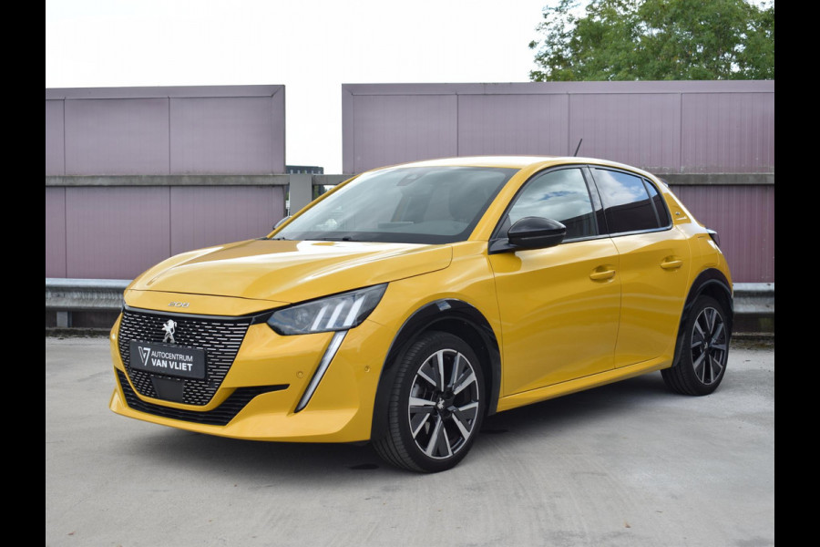 Peugeot 208 1.2 PureTech GT ACHTERUITRIJCAMERA MET SENSOREN | NAVI & CARPLAY | E.C.C. |