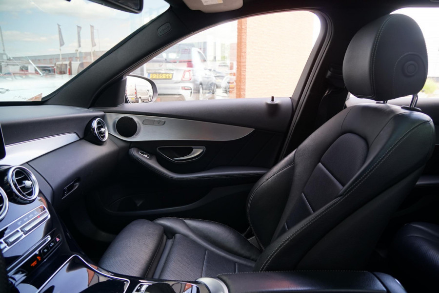 Mercedes-Benz C-Klasse Estate 180 AMG Sport Edition *INCL BTW* + PANODAK / BI-XENON / 19'' LMV / STOELVERWARMING