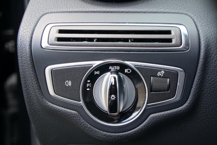Mercedes-Benz C-Klasse Estate 180 AMG Sport Edition *INCL BTW* + PANODAK / BI-XENON / 19'' LMV / STOELVERWARMING