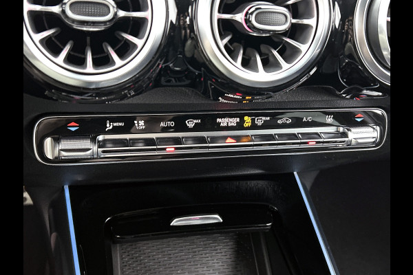 Mercedes-Benz EQB 250+ Business Solution AMG 71 kWh | Trekhaak | Premium pakket | Parkeerpakket met 360°-camera | KEYLESS-GO comfort pakket | EASY PACK achterklep | Head-up display | Dodehoekassistent | Extra USB-poorten |