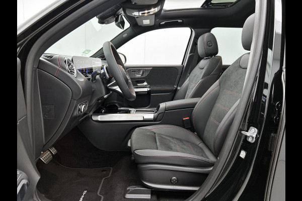 Mercedes-Benz EQB 250+ Business Solution AMG 71 kWh | Trekhaak | Premium pakket | Parkeerpakket met 360°-camera | KEYLESS-GO comfort pakket | EASY PACK achterklep | Head-up display | Dodehoekassistent | Extra USB-poorten |