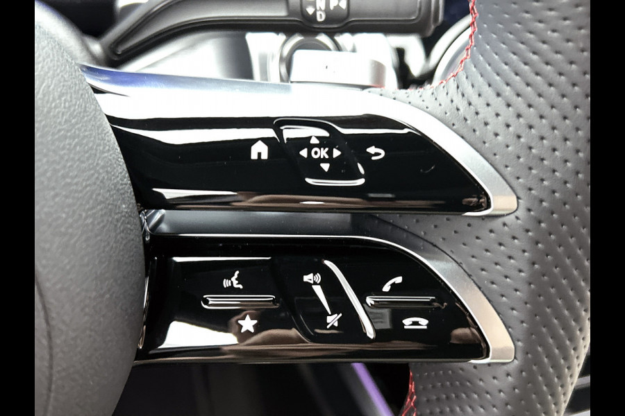 Mercedes-Benz EQB 250+ Business Solution AMG 71 kWh | Trekhaak | Premium pakket | Parkeerpakket met 360°-camera | KEYLESS-GO comfort pakket | EASY PACK achterklep | Head-up display | Dodehoekassistent | Extra USB-poorten |