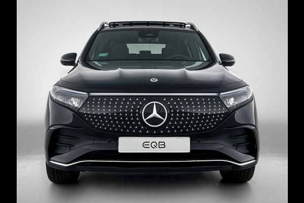 Mercedes-Benz EQB 250+ Business Solution AMG 71 kWh | Trekhaak | Premium pakket | Parkeerpakket met 360°-camera | KEYLESS-GO comfort pakket | EASY PACK achterklep | Head-up display | Dodehoekassistent | Extra USB-poorten |