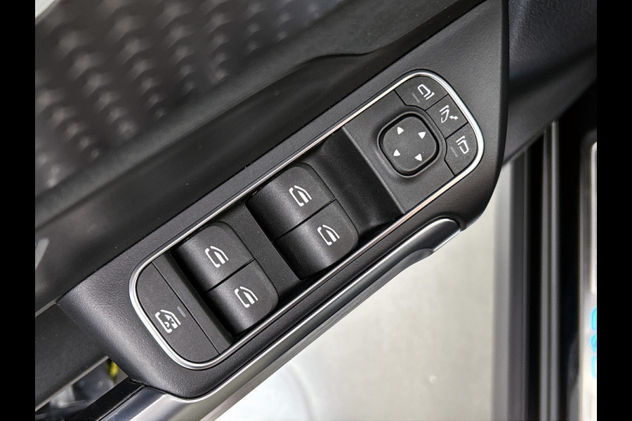Mercedes-Benz EQB 250+ Business Solution AMG 71 kWh | Trekhaak | Premium pakket | Parkeerpakket met 360°-camera | KEYLESS-GO comfort pakket | EASY PACK achterklep | Head-up display | Dodehoekassistent | Extra USB-poorten |