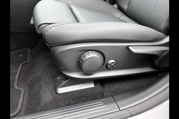 Mercedes-Benz EQB 250+ Business Solution Luxury 7p. 71 kWh | GUARD 360° Voertuigbescherming Plus | EASY PACK achterklep | Parkeerpakket met 360°-camera | Dodehoekassistent |Stoelverwarming voor | Sfeerverlichting | Spiegelpakket |