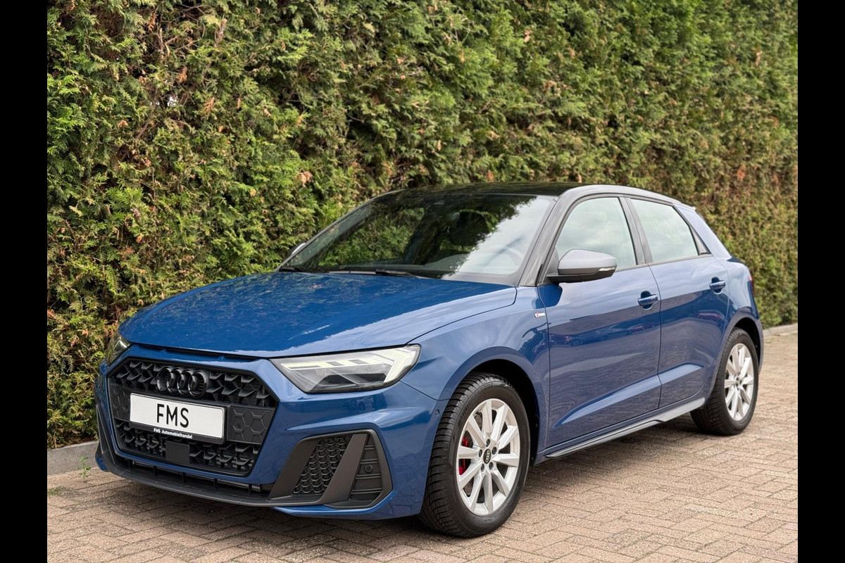 Audi A1 Sportback 40 TFSI 3x S-Line CarPlay 207pk Audi A1 Sportback 40 TFSI 3x S-Line CarPlay 207pk