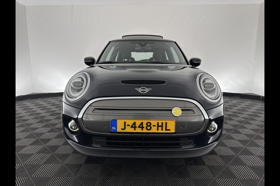 MINI Mini Electric Yours 33 kWh [ 3-Fase ] Aut.*PANO | LUXURY-LEATHER | HARMAN/KARDON-AUDIO | MATRIX-LED | KEYLESS | CAMERA | NAVI-FULLMAP | DIGI-COCKPIT | DAB | HEAD-UP | HEATED-SPORTSEATS | AMBIENT-LIGHT | CCS-FASTLOADER | 17"ALU*