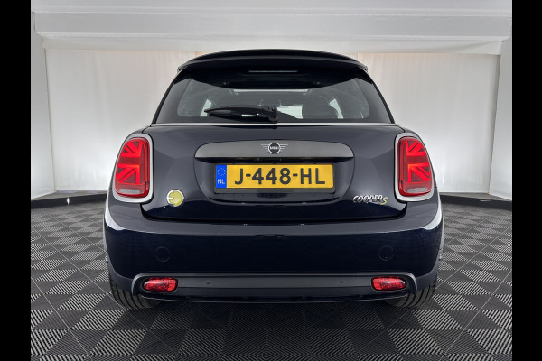 MINI Mini Electric Yours 33 kWh [ 3-Fase ] Aut.*PANO | LUXURY-LEATHER | HARMAN/KARDON-AUDIO | MATRIX-LED | KEYLESS | CAMERA | NAVI-FULLMAP | DIGI-COCKPIT | DAB | HEAD-UP | HEATED-SPORTSEATS | AMBIENT-LIGHT | CCS-FASTLOADER | 17"ALU*