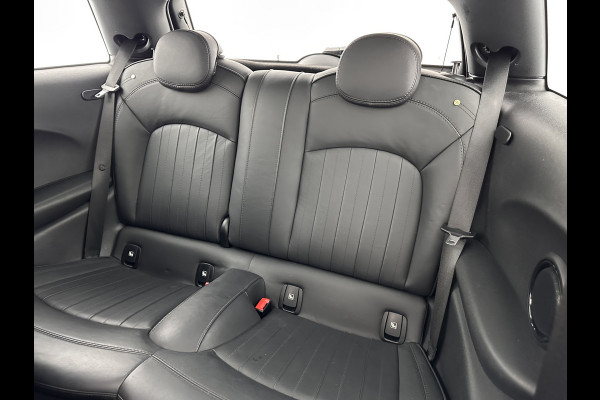 MINI Mini Electric Yours 33 kWh [ 3-Fase ] Aut.*PANO | LUXURY-LEATHER | HARMAN/KARDON-AUDIO | MATRIX-LED | KEYLESS | CAMERA | NAVI-FULLMAP | DIGI-COCKPIT | DAB | HEAD-UP | HEATED-SPORTSEATS | AMBIENT-LIGHT | CCS-FASTLOADER | 17"ALU*