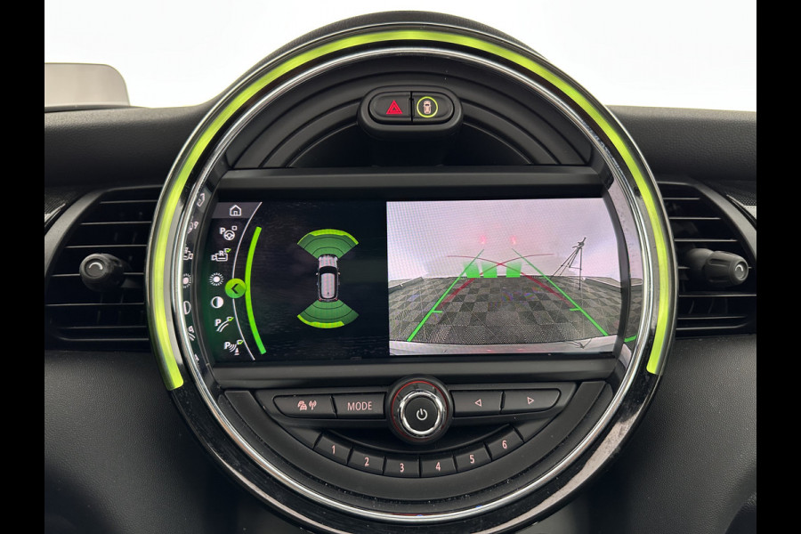 MINI Mini Electric Yours 33 kWh [ 3-Fase ] Aut.*PANO | LUXURY-LEATHER | HARMAN/KARDON-AUDIO | MATRIX-LED | KEYLESS | CAMERA | NAVI-FULLMAP | DIGI-COCKPIT | DAB | HEAD-UP | HEATED-SPORTSEATS | AMBIENT-LIGHT | CCS-FASTLOADER | 17"ALU*