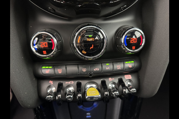 MINI Mini Electric Yours 33 kWh [ 3-Fase ] Aut.*PANO | LUXURY-LEATHER | HARMAN/KARDON-AUDIO | MATRIX-LED | KEYLESS | CAMERA | NAVI-FULLMAP | DIGI-COCKPIT | DAB | HEAD-UP | HEATED-SPORTSEATS | AMBIENT-LIGHT | CCS-FASTLOADER | 17"ALU*