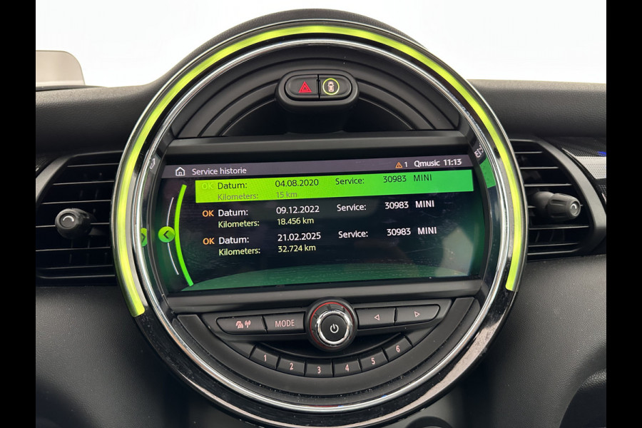 MINI Mini Electric Yours 33 kWh [ 3-Fase ] Aut.*PANO | LUXURY-LEATHER | HARMAN/KARDON-AUDIO | MATRIX-LED | KEYLESS | CAMERA | NAVI-FULLMAP | DIGI-COCKPIT | DAB | HEAD-UP | HEATED-SPORTSEATS | AMBIENT-LIGHT | CCS-FASTLOADER | 17"ALU*