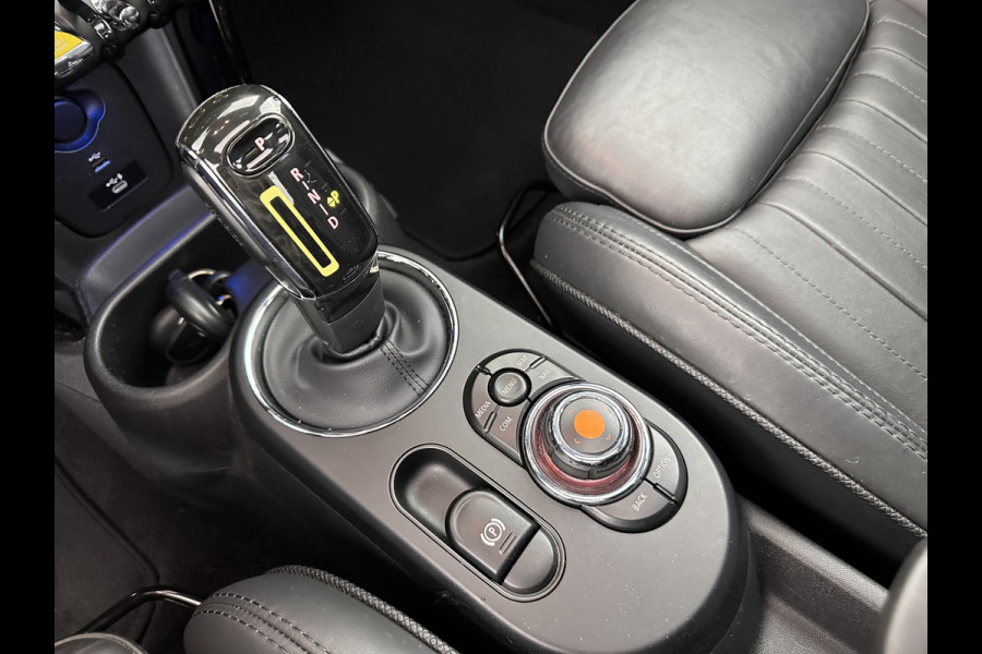 MINI Mini Electric Yours 33 kWh [ 3-Fase ] Aut.*PANO | LUXURY-LEATHER | HARMAN/KARDON-AUDIO | MATRIX-LED | KEYLESS | CAMERA | NAVI-FULLMAP | DIGI-COCKPIT | DAB | HEAD-UP | HEATED-SPORTSEATS | AMBIENT-LIGHT | CCS-FASTLOADER | 17"ALU*