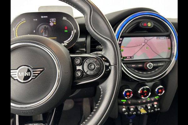 MINI Mini Electric Yours 33 kWh [ 3-Fase ] Aut.*PANO | LUXURY-LEATHER | HARMAN/KARDON-AUDIO | MATRIX-LED | KEYLESS | CAMERA | NAVI-FULLMAP | DIGI-COCKPIT | DAB | HEAD-UP | HEATED-SPORTSEATS | AMBIENT-LIGHT | CCS-FASTLOADER | 17"ALU*