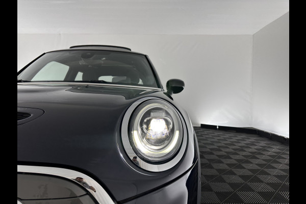 MINI Mini Electric Yours 33 kWh [ 3-Fase ] Aut.*PANO | LUXURY-LEATHER | HARMAN/KARDON-AUDIO | MATRIX-LED | KEYLESS | CAMERA | NAVI-FULLMAP | DIGI-COCKPIT | DAB | HEAD-UP | HEATED-SPORTSEATS | AMBIENT-LIGHT | CCS-FASTLOADER | 17"ALU*