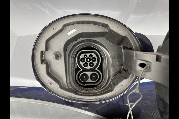 MINI Mini Electric Yours 33 kWh [ 3-Fase ] Aut.*PANO | LUXURY-LEATHER | HARMAN/KARDON-AUDIO | MATRIX-LED | KEYLESS | CAMERA | NAVI-FULLMAP | DIGI-COCKPIT | DAB | HEAD-UP | HEATED-SPORTSEATS | AMBIENT-LIGHT | CCS-FASTLOADER | 17"ALU*