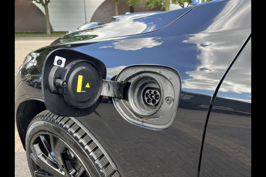 Volvo XC60 2.0 T8 Plug-in hybrid AWD Ultimate Black Edition PANO| STOEL/STUUR VERW.| 360 CAMERA| HARMAN KARDON| ELEK. STOEL MET MEMORY|