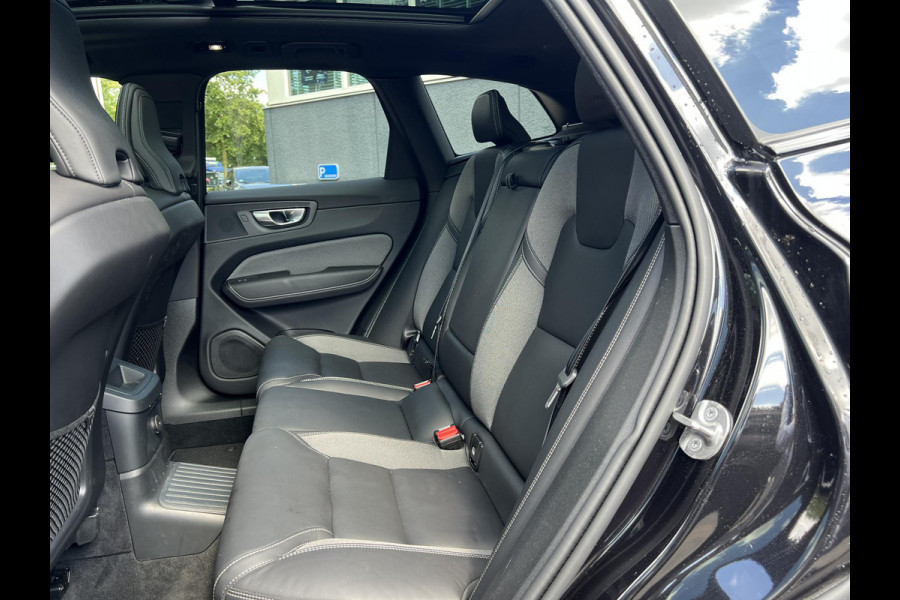 Volvo XC60 2.0 T8 Plug-in hybrid AWD Ultimate Black Edition PANO| STOEL/STUUR VERW.| 360 CAMERA| HARMAN KARDON| ELEK. STOEL MET MEMORY|