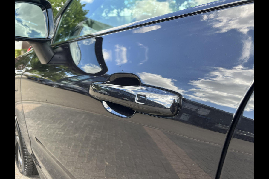 Volvo XC60 2.0 T8 Plug-in hybrid AWD Ultimate Black Edition PANO| STOEL/STUUR VERW.| 360 CAMERA| HARMAN KARDON| ELEK. STOEL MET MEMORY|