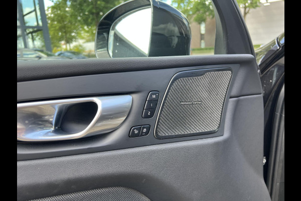 Volvo XC60 2.0 T8 Plug-in hybrid AWD Ultimate Black Edition PANO| STOEL/STUUR VERW.| 360 CAMERA| HARMAN KARDON| ELEK. STOEL MET MEMORY|