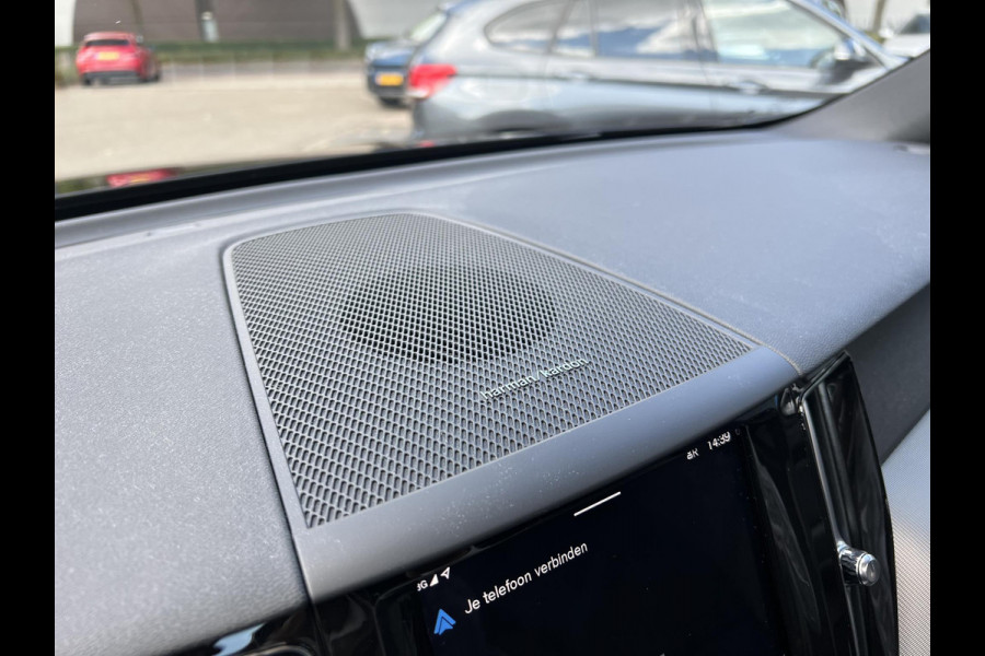 Volvo XC60 2.0 T8 Plug-in hybrid AWD Ultimate Black Edition PANO| STOEL/STUUR VERW.| 360 CAMERA| HARMAN KARDON| ELEK. STOEL MET MEMORY|