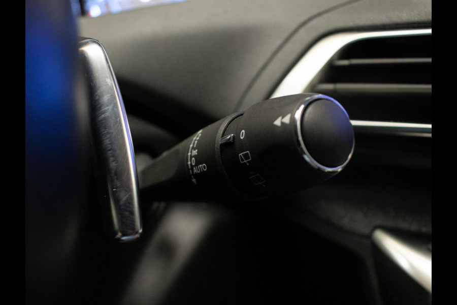 Peugeot 5008 1.2 PureTech Allure Sport 7p. (APPLE CARPLAY,NAVI,CAMERA,CRUISE,LED,CLIMATE,SFEERVERLICHTING,DAB,GETINT,SPORTSTOELEN)