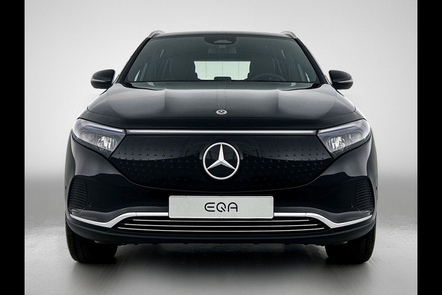 Mercedes-Benz EQA 250+ Business Solution 71 kWh | Parkeerpakket met achteruitrijcamera | Extra USB-poorten | Zitcomfortpakket | Sfeerverlichting | EASY PACK achterklep | Stoelverwarming voor | Licht- en zicht pakket |