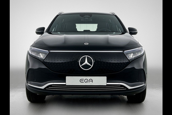 Mercedes-Benz EQA 250+ Business Solution 71 kWh | Parkeerpakket met achteruitrijcamera | Extra USB-poorten | Zitcomfortpakket | Sfeerverlichting | EASY PACK achterklep | Stoelverwarming voor | Licht- en zicht pakket |