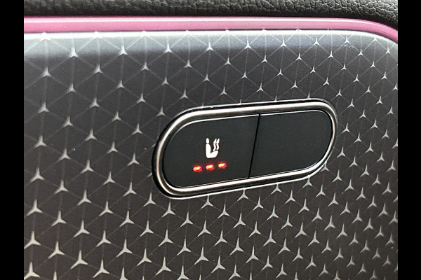 Mercedes-Benz EQA 250+ Business Solution 71 kWh | Parkeerpakket met achteruitrijcamera | Extra USB-poorten | Zitcomfortpakket | Sfeerverlichting | EASY PACK achterklep | Stoelverwarming voor | Licht- en zicht pakket |