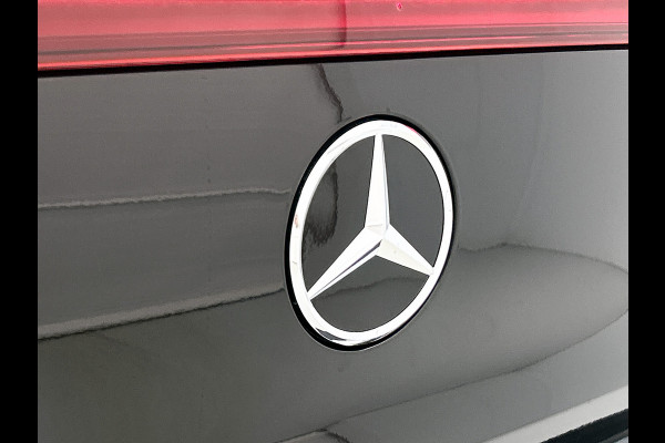 Mercedes-Benz EQA 250+ Business Solution 71 kWh | Parkeerpakket met achteruitrijcamera | Extra USB-poorten | Zitcomfortpakket | Sfeerverlichting | EASY PACK achterklep | Stoelverwarming voor | Licht- en zicht pakket |