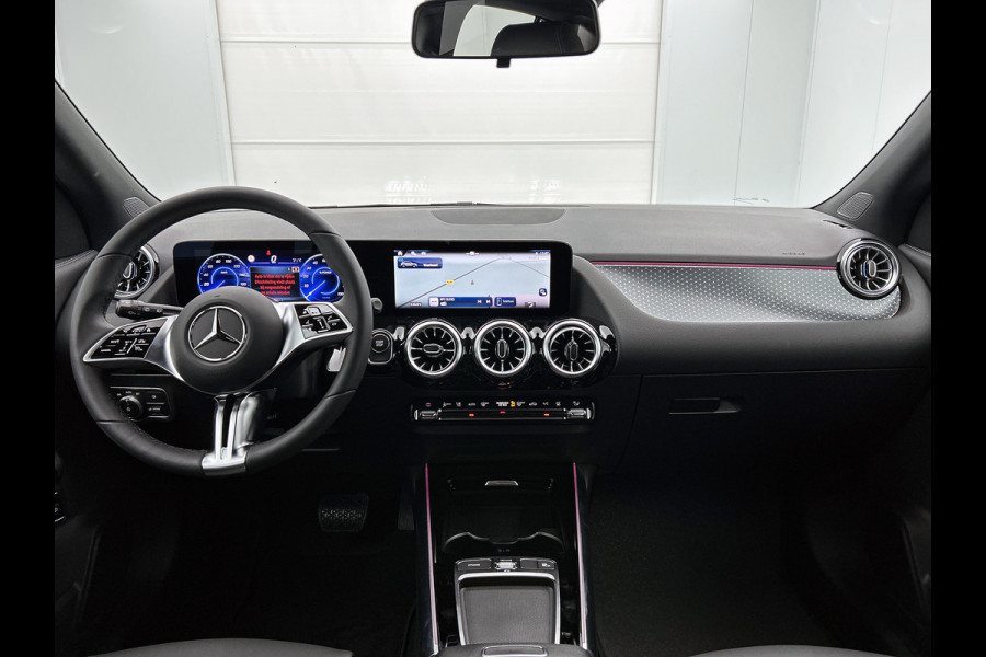Mercedes-Benz EQA 250+ Business Solution 71 kWh | Parkeerpakket met achteruitrijcamera | Extra USB-poorten | Zitcomfortpakket | Sfeerverlichting | EASY PACK achterklep | Stoelverwarming voor | Licht- en zicht pakket |