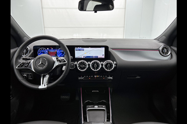 Mercedes-Benz EQA 250+ Business Solution 71 kWh | Parkeerpakket met achteruitrijcamera | Extra USB-poorten | Zitcomfortpakket | Sfeerverlichting | EASY PACK achterklep | Stoelverwarming voor | Licht- en zicht pakket |