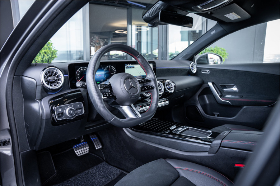 Mercedes-Benz A-Klasse 250 e AMG Line - Facelift | ACC | Audio + | Carplay