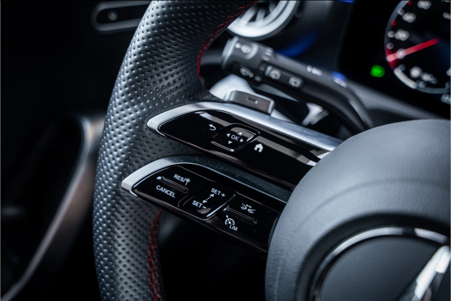 Mercedes-Benz A-Klasse 250 e AMG Line - Facelift | ACC | Audio + | Carplay
