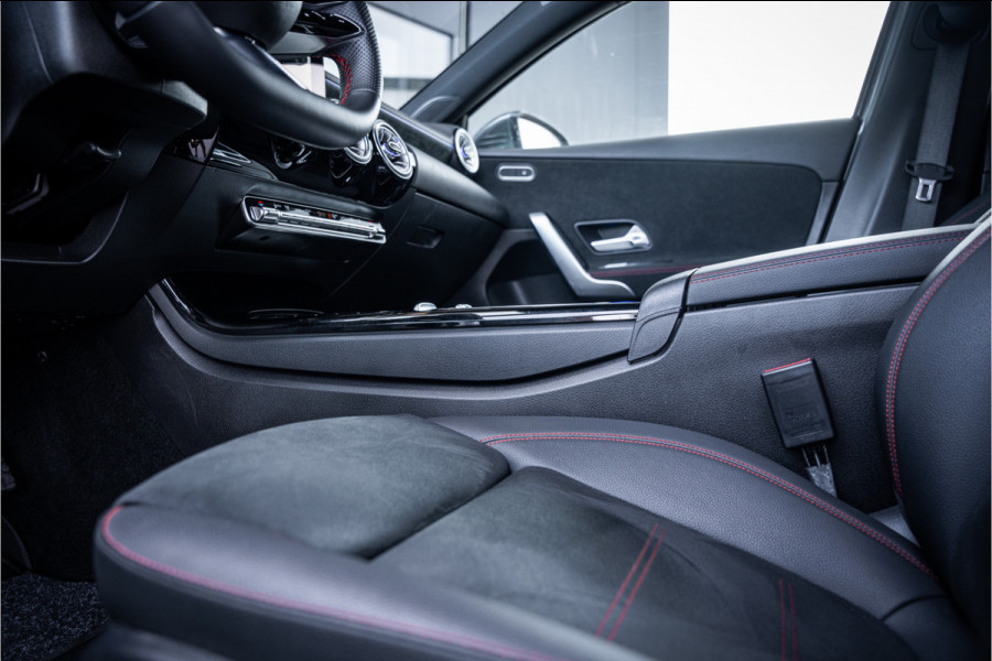 Mercedes-Benz A-Klasse 250 e AMG Line - Facelift | ACC | Audio + | Carplay