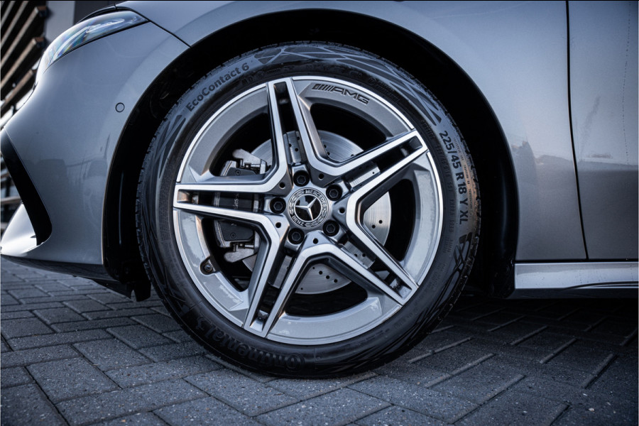 Mercedes-Benz A-Klasse 250 e AMG Line - Facelift | ACC | Audio + | Carplay