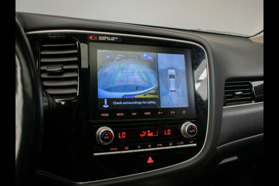 Mitsubishi Outlander 2.4 PHEV Instyle+ Sport (PANORAMADAK,APPLE CARPLAY,NAVI,STOEL/STUURVERWARMING,360VIEW,KEYLESS,LED,CRUISE,DAB)