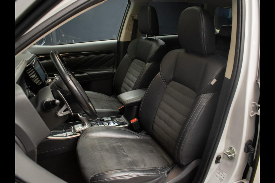 Mitsubishi Outlander 2.4 PHEV Instyle+ Sport (PANORAMADAK,APPLE CARPLAY,NAVI,STOEL/STUURVERWARMING,360VIEW,KEYLESS,LED,CRUISE,DAB)
