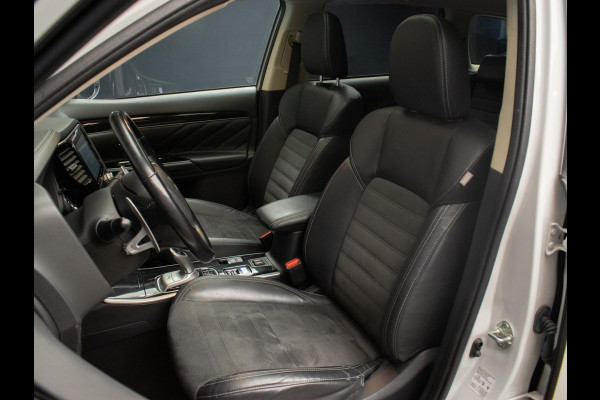 Mitsubishi Outlander 2.4 PHEV Instyle+ Sport (PANORAMADAK,APPLE CARPLAY,NAVI,STOEL/STUURVERWARMING,360VIEW,KEYLESS,LED,CRUISE,DAB)