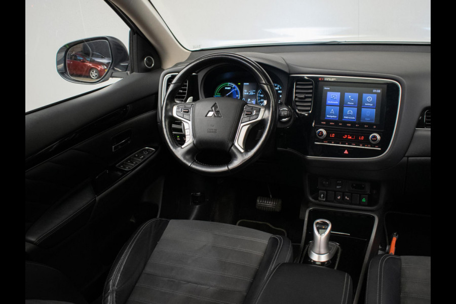 Mitsubishi Outlander 2.4 PHEV Instyle+ Sport (PANORAMADAK,APPLE CARPLAY,NAVI,STOEL/STUURVERWARMING,360VIEW,KEYLESS,LED,CRUISE,DAB)