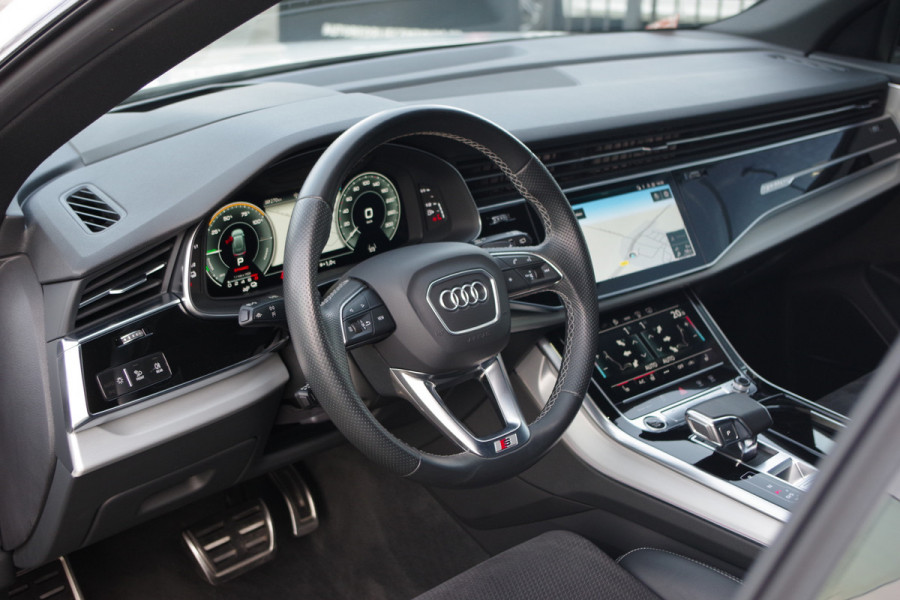 Audi Q8 60 TFSI e 463 PK Quattro Competition Plug-In Hybride, Elek. Trekhaak, Camera, B&O Sound, HUD