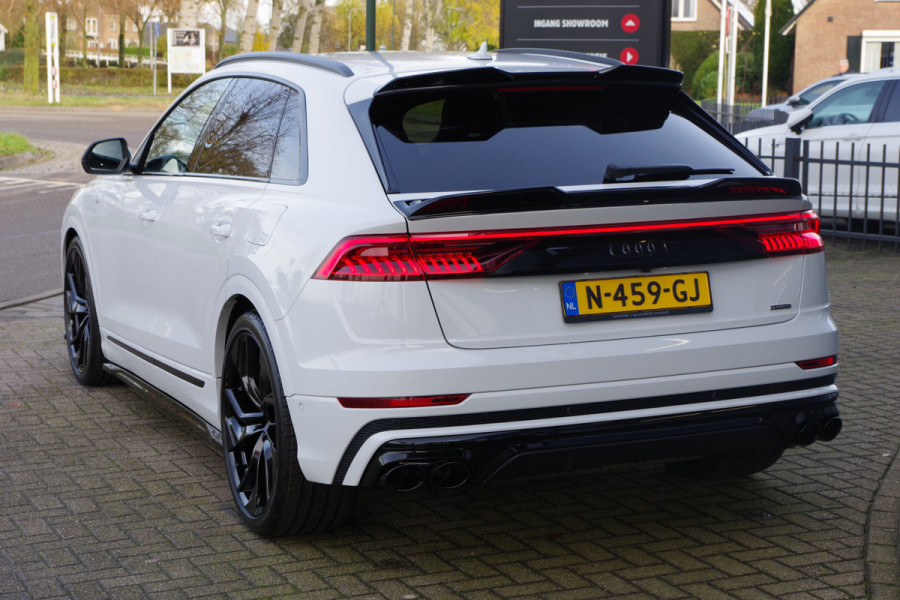 Audi Q8 60 TFSI e 463 PK Quattro Competition Plug-In Hybride, Elek. Trekhaak, Camera, B&O Sound, HUD