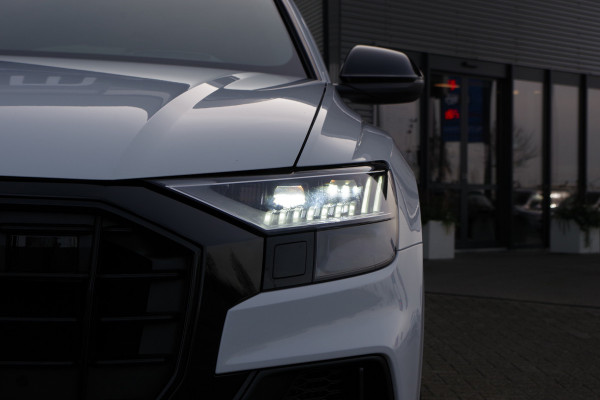 Audi Q8 60 TFSI e 463 PK Quattro Competition Plug-In Hybride, Elek. Trekhaak, Camera, B&O Sound, HUD