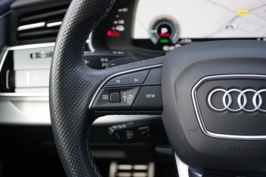 Audi Q8 60 TFSI e 463 PK Quattro Competition Plug-In Hybride, Elek. Trekhaak, Camera, B&O Sound, HUD
