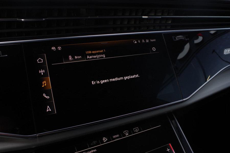 Audi Q8 60 TFSI e 463 PK Quattro Competition Plug-In Hybride, Elek. Trekhaak, Camera, B&O Sound, HUD