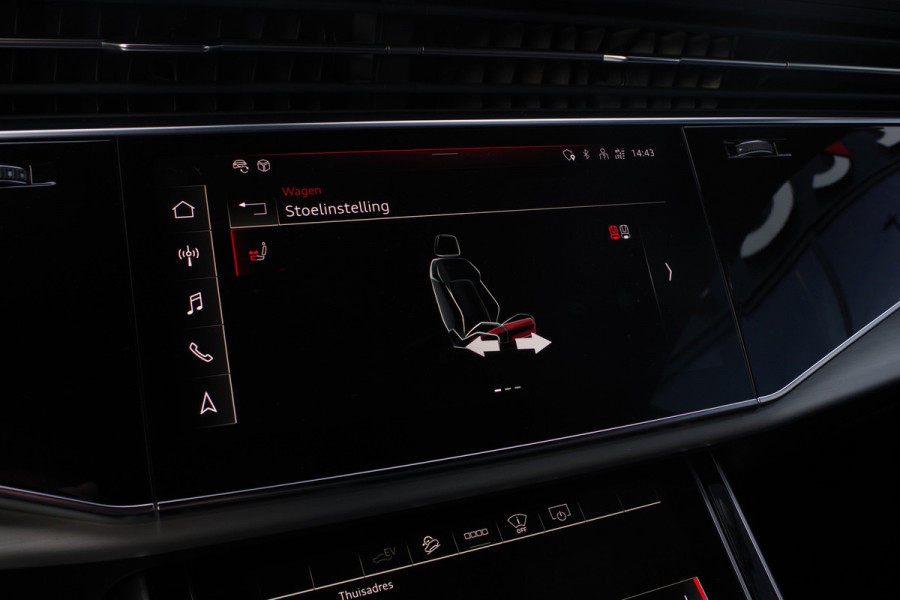 Audi Q8 60 TFSI e 463 PK Quattro Competition Plug-In Hybride, Elek. Trekhaak, Camera, B&O Sound, HUD