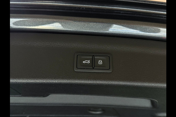 Audi Q3 35 TFSI 3xS-Line |Keyless|Sfeer|Camera|Panorama|2023