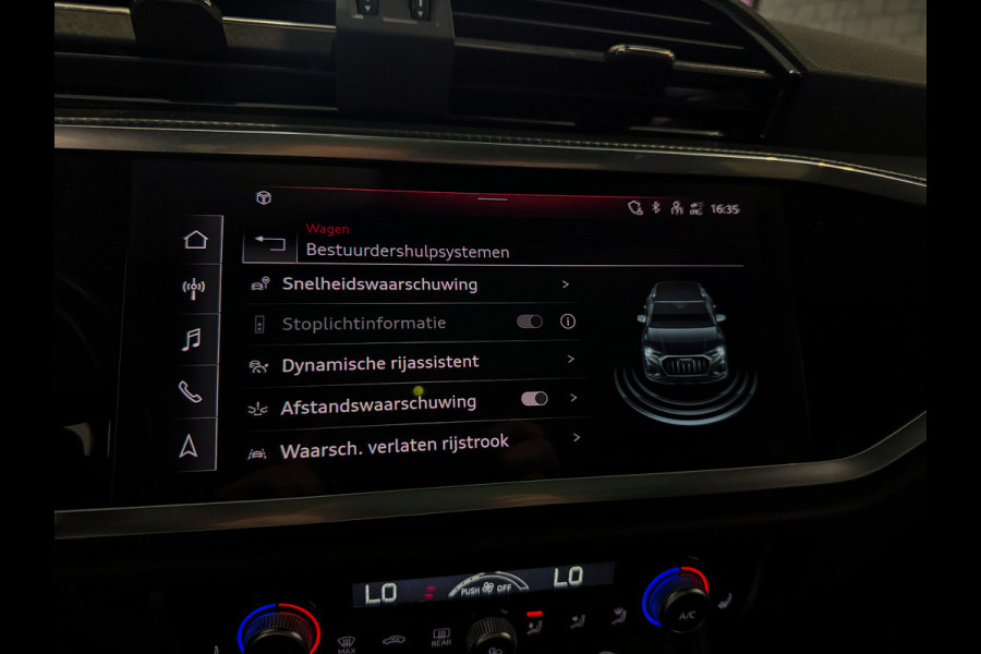Audi Q3 35 TFSI 3xS-Line |Keyless|Sfeer|Camera|Panorama|2023